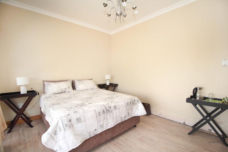 5 Bedroom Property for Sale in Fraaiuitsig Western Cape